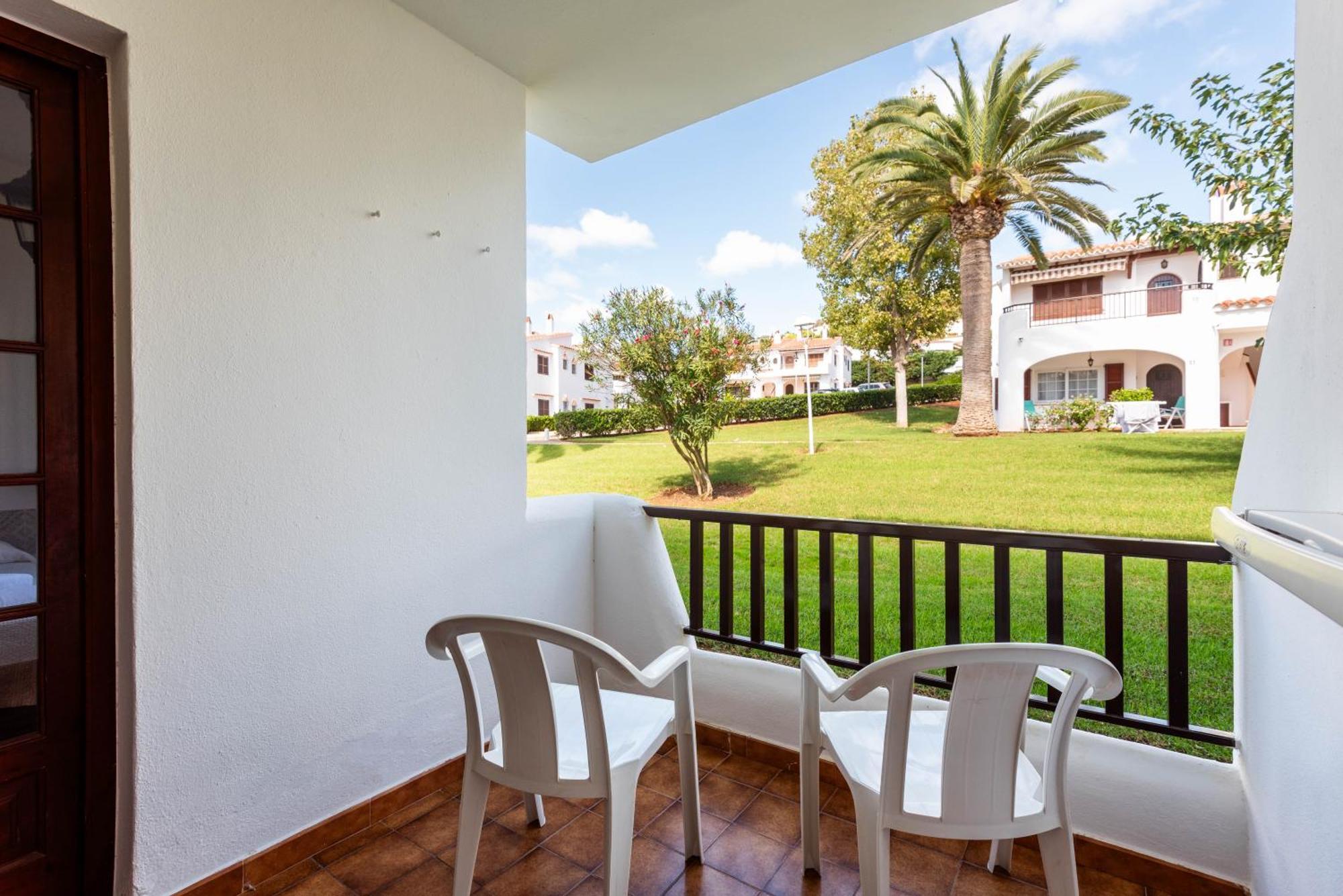 Apartamentos en Son Bou Exterior foto